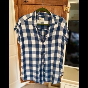 AE button down shirt